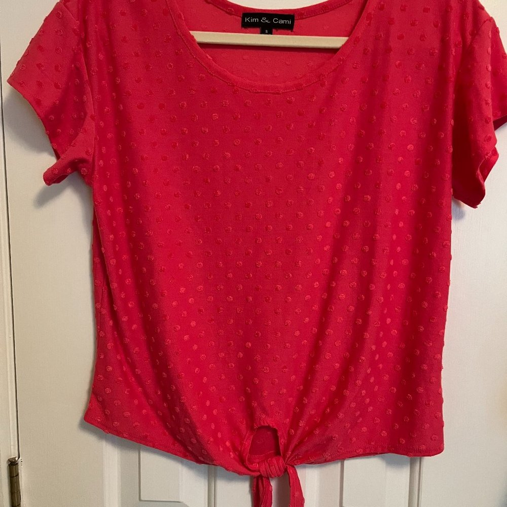 KIM & CAMI Coral Colored Top w Tie Sz SMALL
